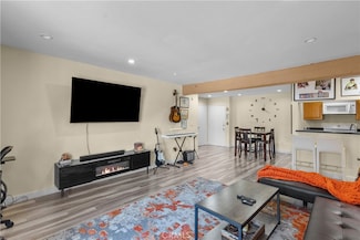 5460 White Oak Ave Unit C204, Encino, CA 91316
