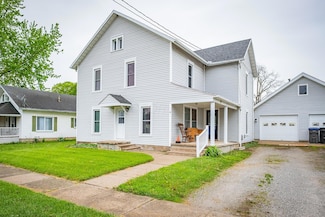 9 W 1st St, Christiansburg, OH 45389