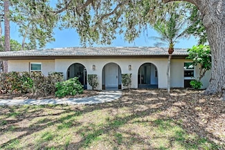 415 Courbet Dr, Nokomis, FL 34275