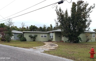 1018 New York Ave, Lynn Haven, FL 32444