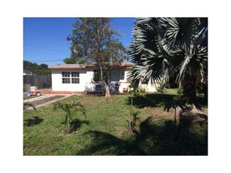 311 NE 8th Ct, Pompano Beach, FL 33060