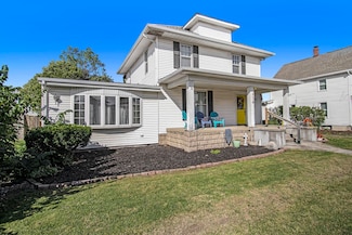915 S Main St, Mishawaka, IN 46544