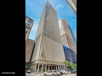 100 E Walton St Unit 32B, Chicago, IL 60611