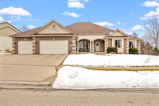 3419 Valley View Rd, Ames, IA 50014