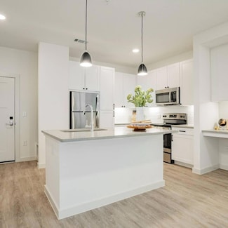 501 N Ewing Ave Unit 208, Dallas, TX 75203