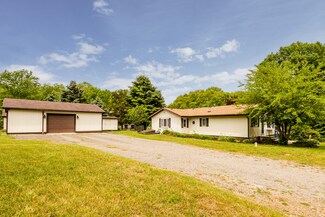 6024 Roosevelt St, Coloma, MI 49038