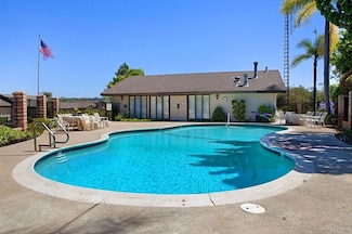 731 Nob Cir, Vista, CA 92084