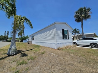 447 Suwanee Dr Unit 2008, North Fort Myers, FL 33917