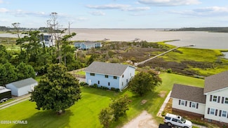 221 Lawrence Rd, Beaufort, NC 28516