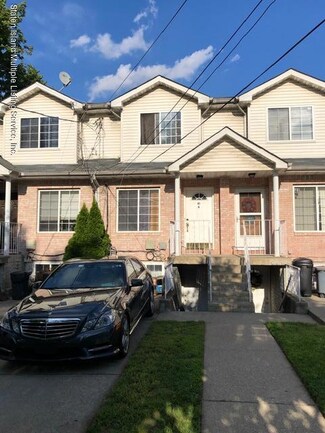 41 South Ave, Staten Island, NY 10303