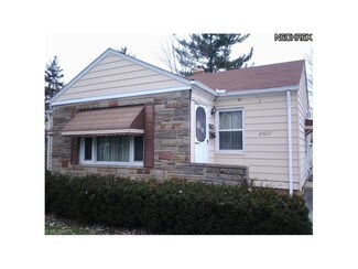 23017 Felch St, Cleveland, OH 44128