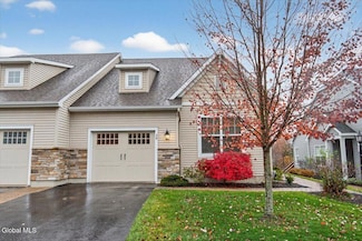 3B Winchester Place, Mechanicville, NY 12118