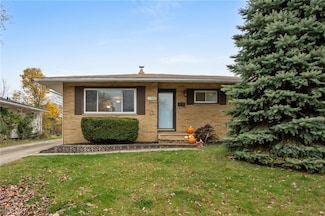 17800 Chatfield Ave, Cleveland, OH 44111