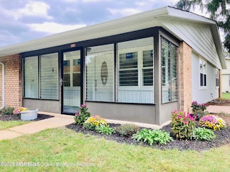 19D Yorkshire Ct, Manchester, NJ 08759
