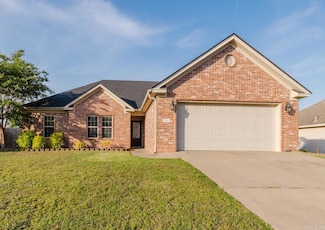 3961 Mountain Crest Cir, Alexander, AR 72002