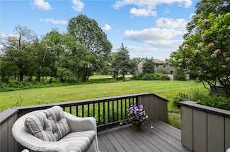 180 Fishing Cove Rd, North Kingstown, RI 02852