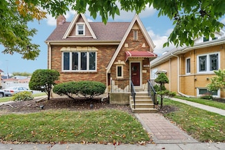 2246 Clinton Ave, Berwyn, IL 60402