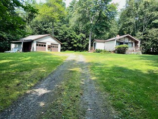 42 Merritt St, Canaan, ME 04924