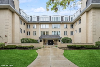 75 6th Ave Unit 309, La Grange, IL 60525