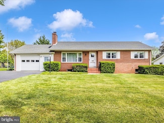 3887 Shadywood Dr, Jefferson, MD 21755