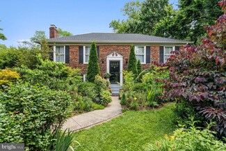 2215 Traies Ct, Alexandria, VA 22306