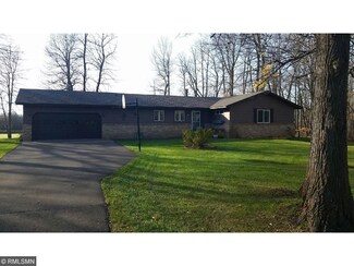 40233 Par Five Dr, Onamia, MN 56359