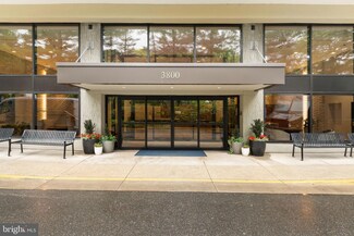 3800 Powell Ln Unit 918, Baileys Crossroads, VA 22041