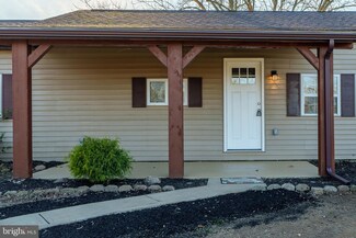 35 Camp Meeting Rd, Jonestown, PA 17038