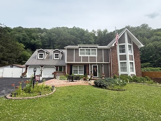 15883 Grapevine Rd, Phyllis, KY 41554