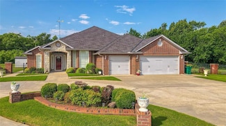 3809 Kings Ct, Oklahoma City, OK 73121