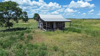 1571 Schulze Rd, Schulenburg, TX 78956