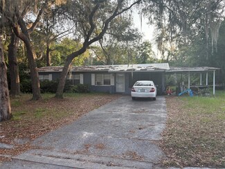 2204 SE 50th St, Gainesville, FL 32641