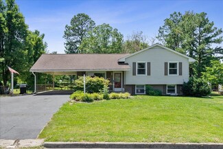 81 Ridgeview Dr, Stuarts Draft, VA 24477