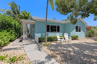 1120 N Palmway, Lake Worth, FL 33460