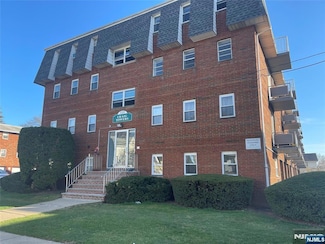 125 Lawrence St Unit 11B, Hackensack, NJ 07601