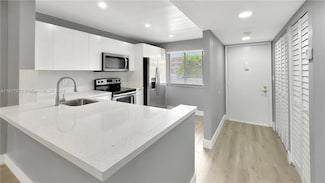 3571 Inverrary Dr Unit 203, Lauderhill, FL 33319