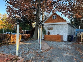 1 Rose Ln, Worcester, MA 01607