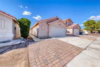4669 Spitfire St, Las Vegas, NV 89115