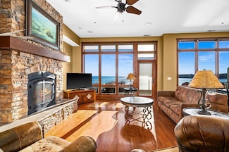 1412 #4-102 Burlington Rd Unit 4-102, Two Harbors, MN 55616