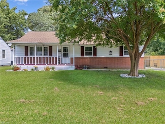216 Patrician Dr, Hampton, VA 23666
