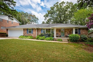 215 Shamrock Dr, Little Rock, AR 72205