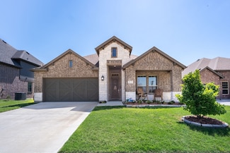 513 Lake Cove Dr, Little Elm, TX 75068