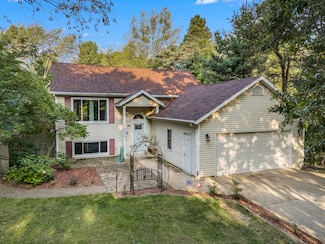 14258 Quincy St, Holland, MI 49424