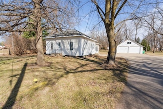 4577 Lafayette Rd, Evansdale, IA 50707