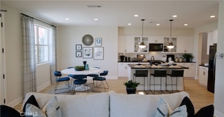 4381 S Cantos Paseo Unit 5, Ontario, CA 91761