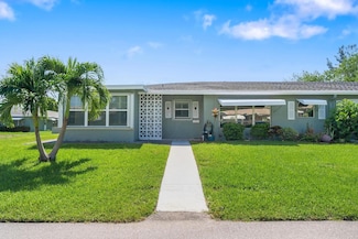 925 S Drive Terrace Unit B, Delray Beach, FL 33445