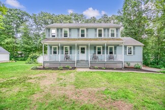 81 Kerry Ln, Whitinsville, MA 01588