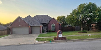 2209 Wheaton Dr, Norman, OK 73071