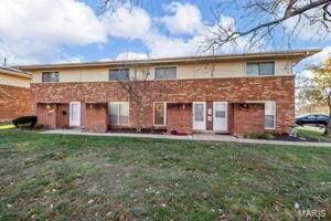 4155 Gallatin Ln Unit C, Bridgeton, MO 63044