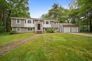 80 East St, Pepperell, MA 01463